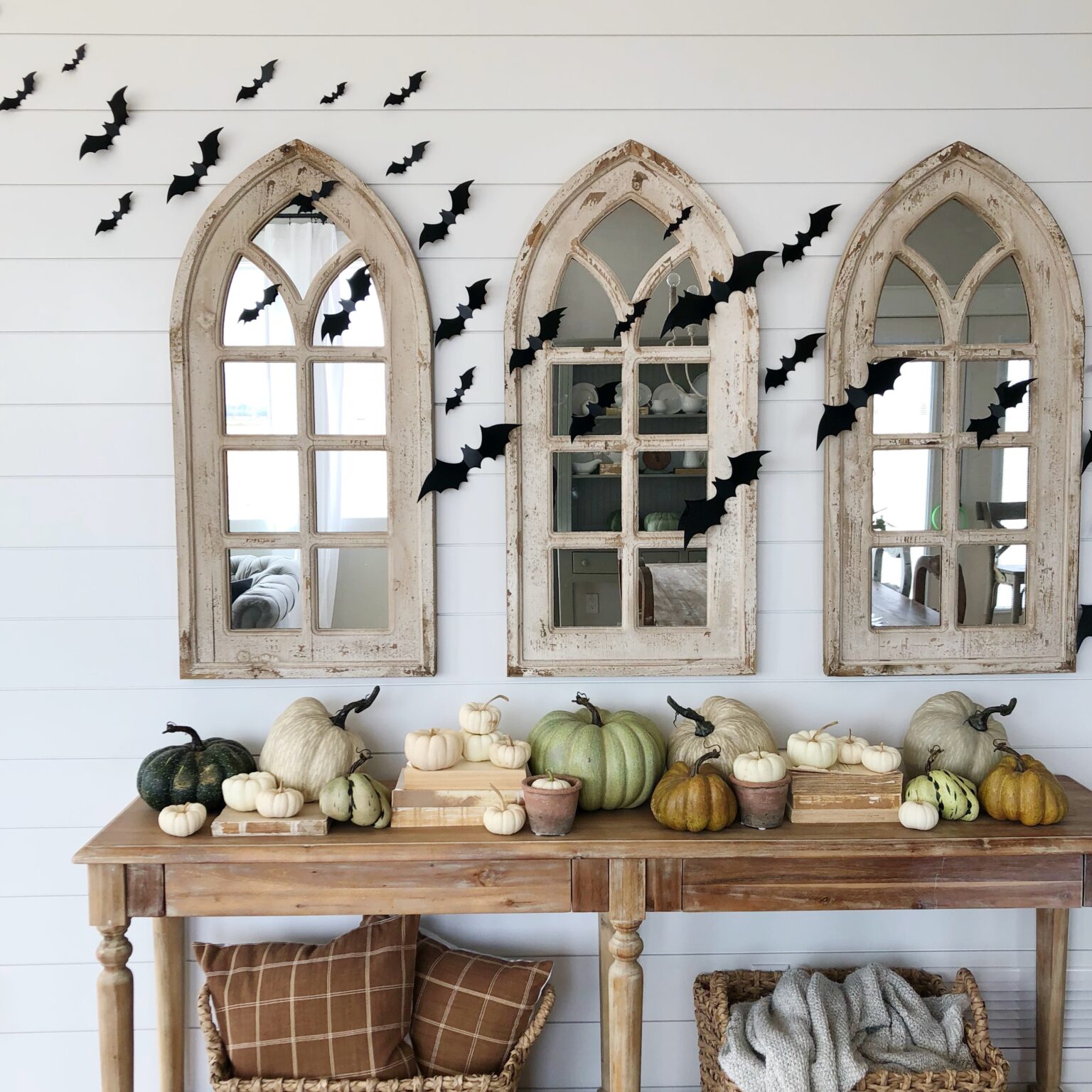 Halloween Decor with a Farmhouse Touch - Handmade Farmhouse