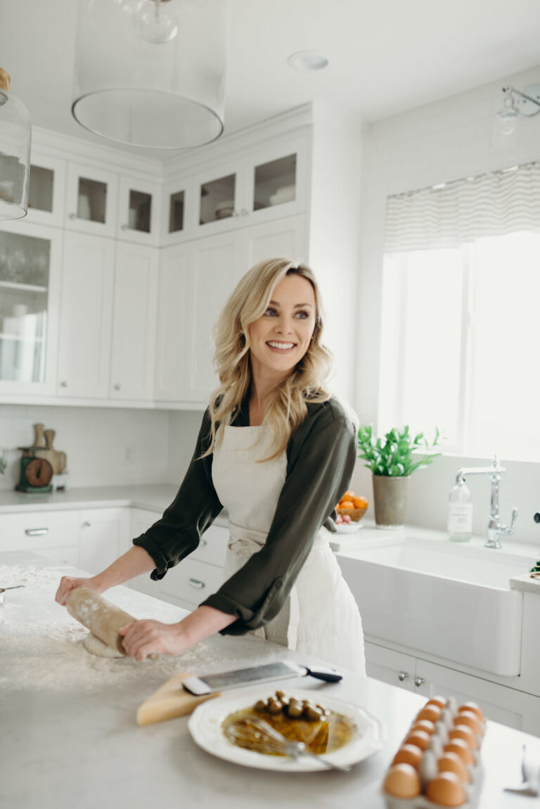About Emily at Handmade Farmhouse