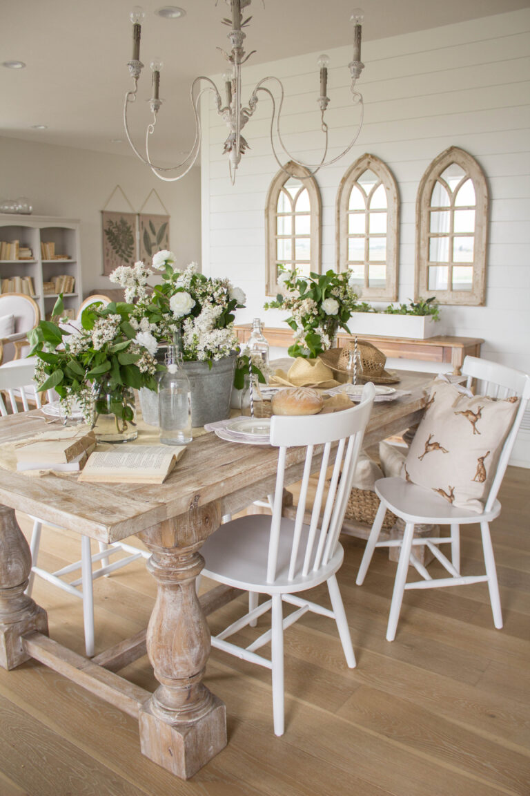 How to Create a Simple Summer Tablescape