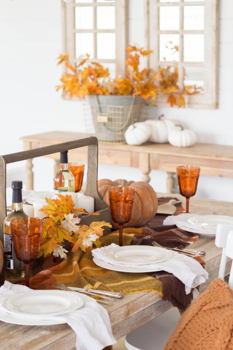 Create A Simple Thanksgiving Tablescape