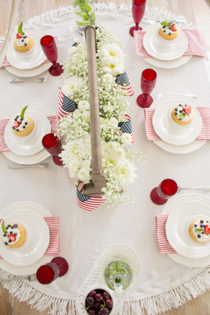 simple fourth of july tablescape 