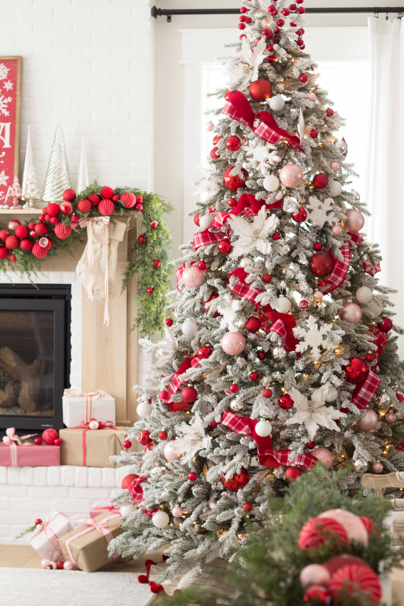 Classic Nostalgic Red Christmas - Handmade Farmhouse