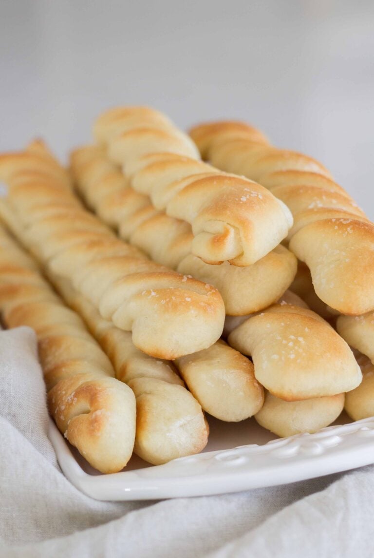Quick and Easy Homemade Breadsticks
