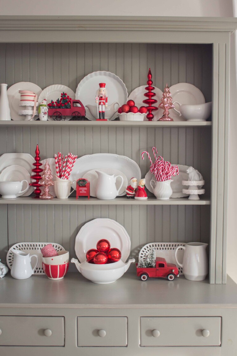 Red and White Christmas Décor