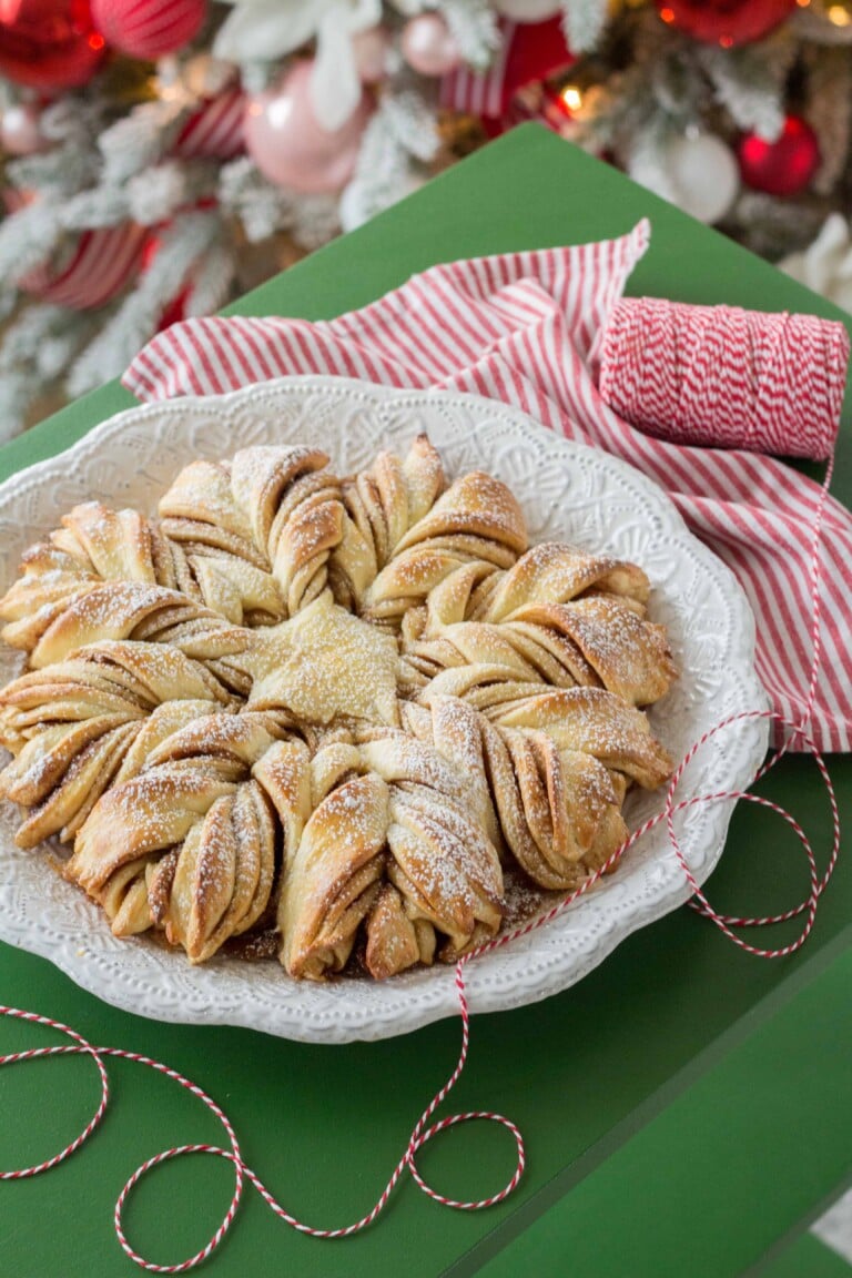 Easy Cinnamon Holiday Star Bread