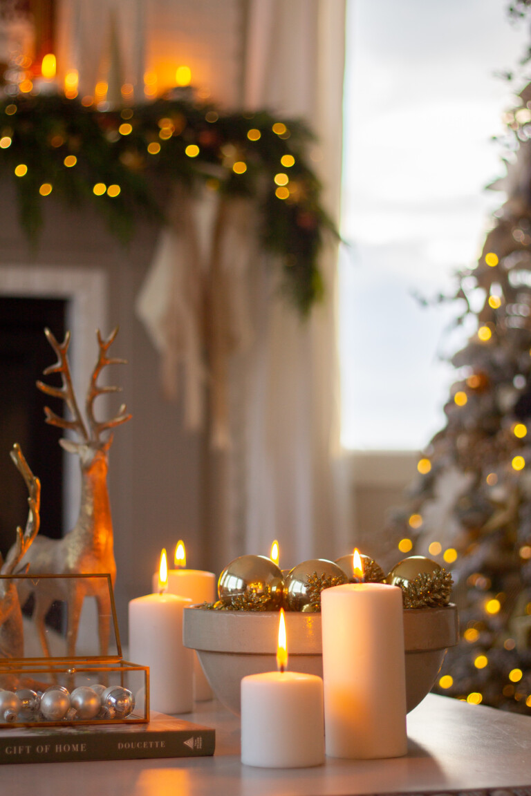 Christmas Living Room by Candlelight