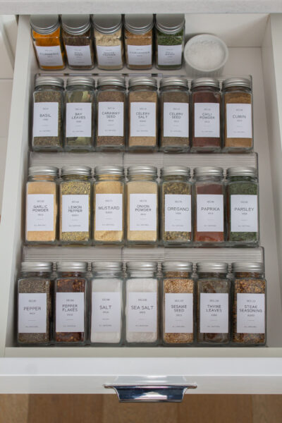Simple Kitchen Spice Jar Organization - Handmade Farmhouse