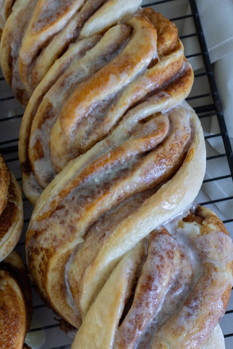 Easy and Fast Cinnamon Twist Loaf