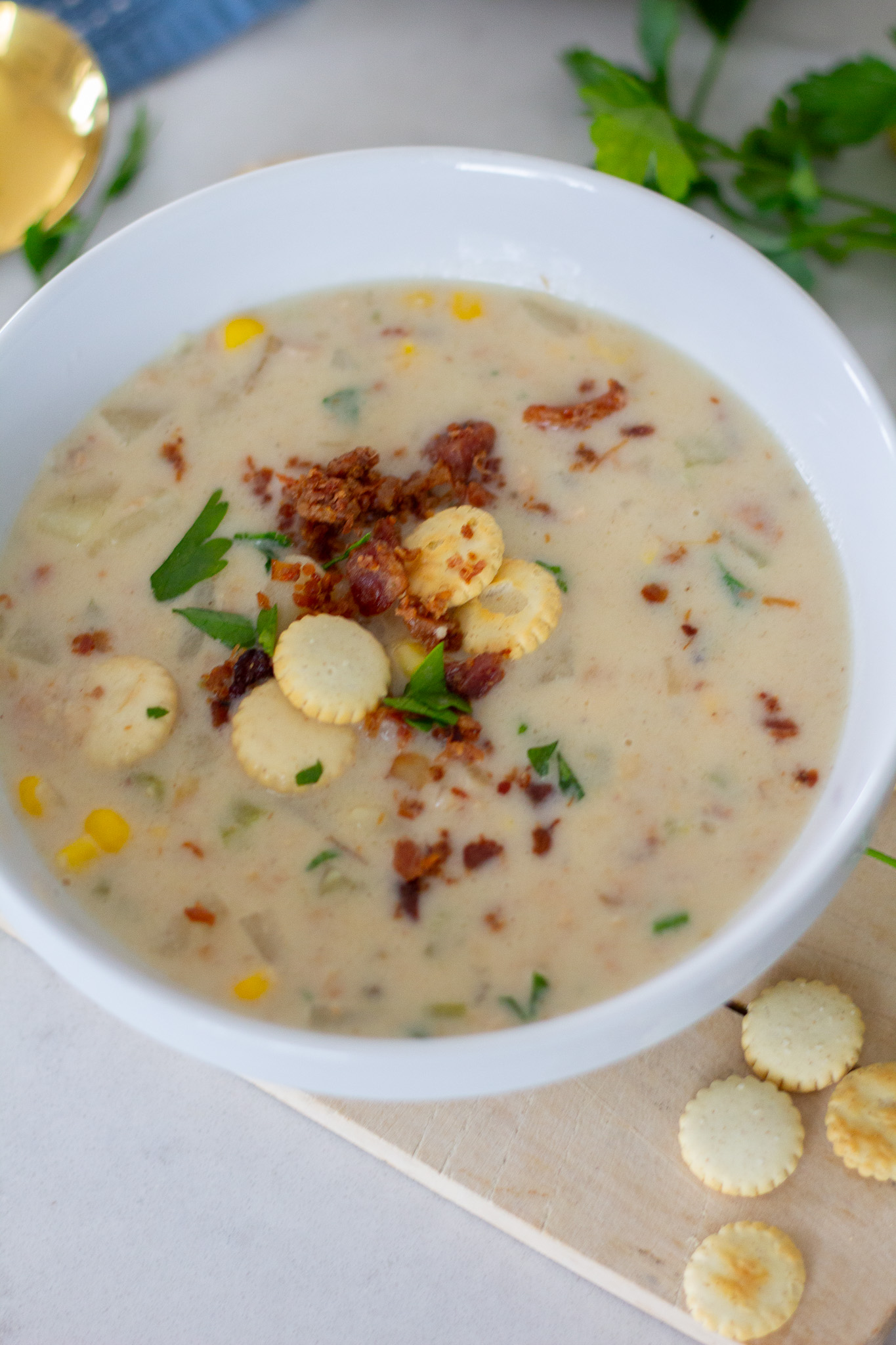 Creamy New England Style Clam Chowder