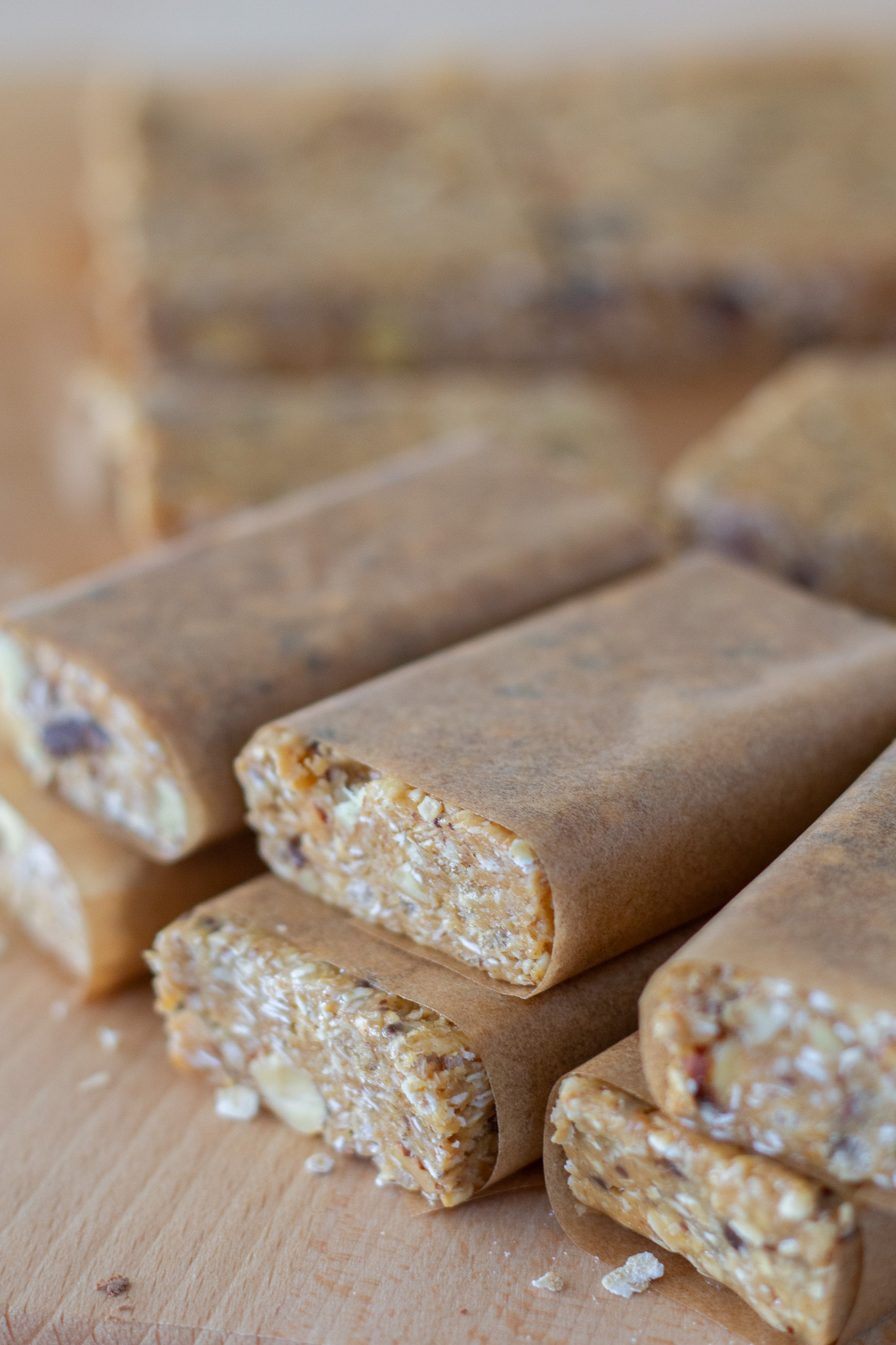 Easy and Healthy Granola Bars 