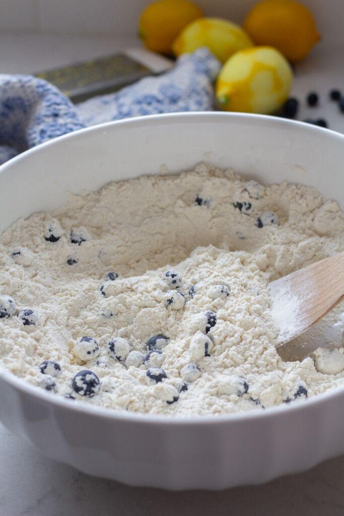 Easy lemon Blueberry Cream Scones 