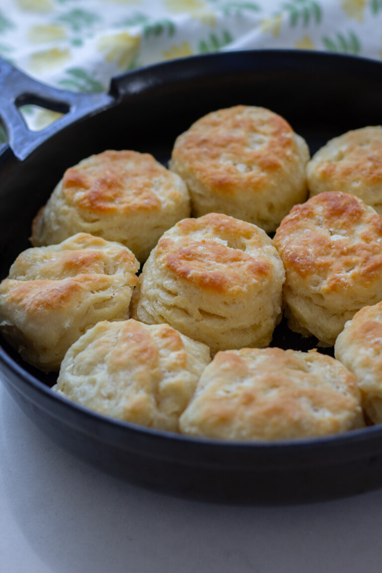 Easy 3 Ingredient Fluffy Biscuits