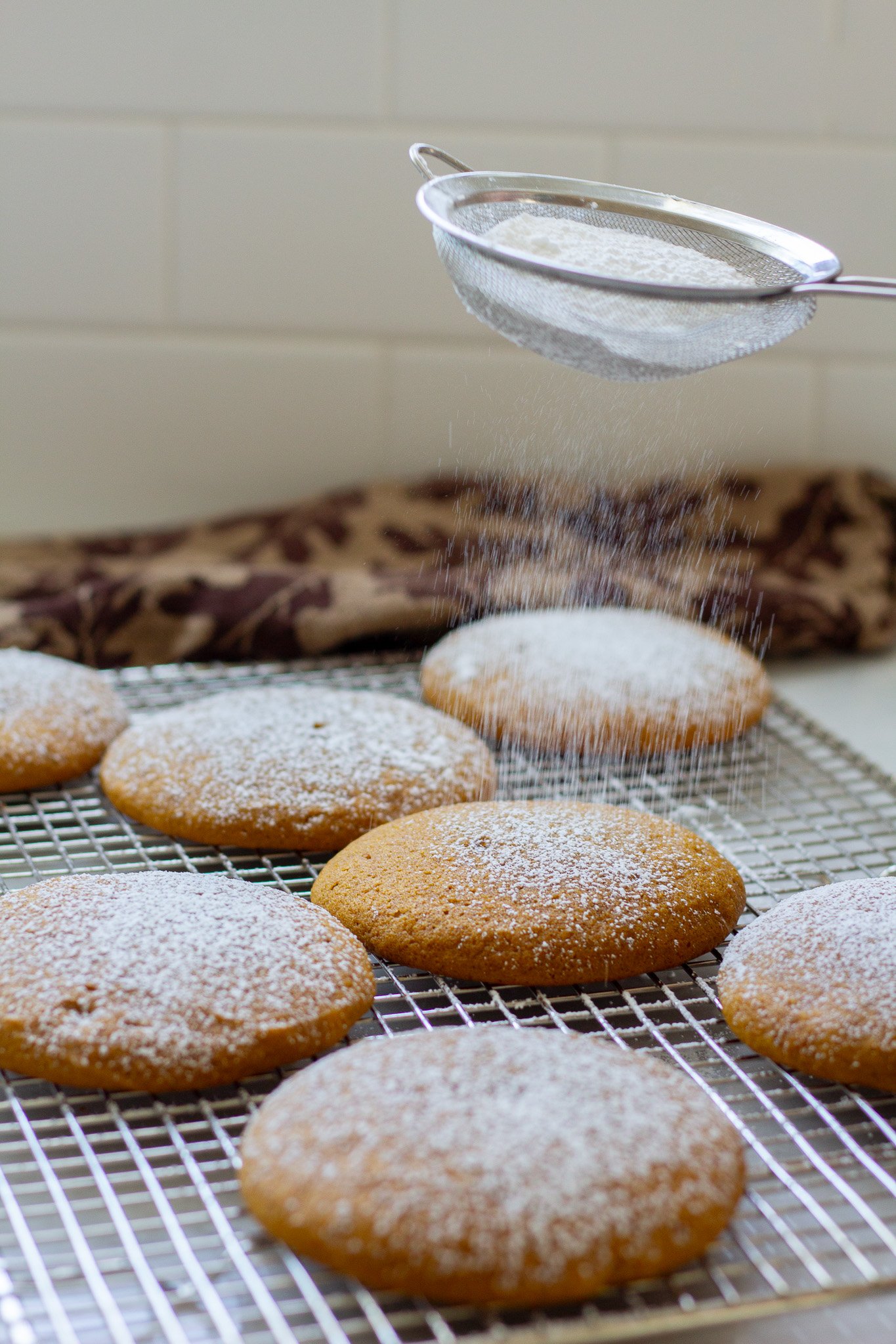 Easy Pumpkin Spice Muffin Cookies