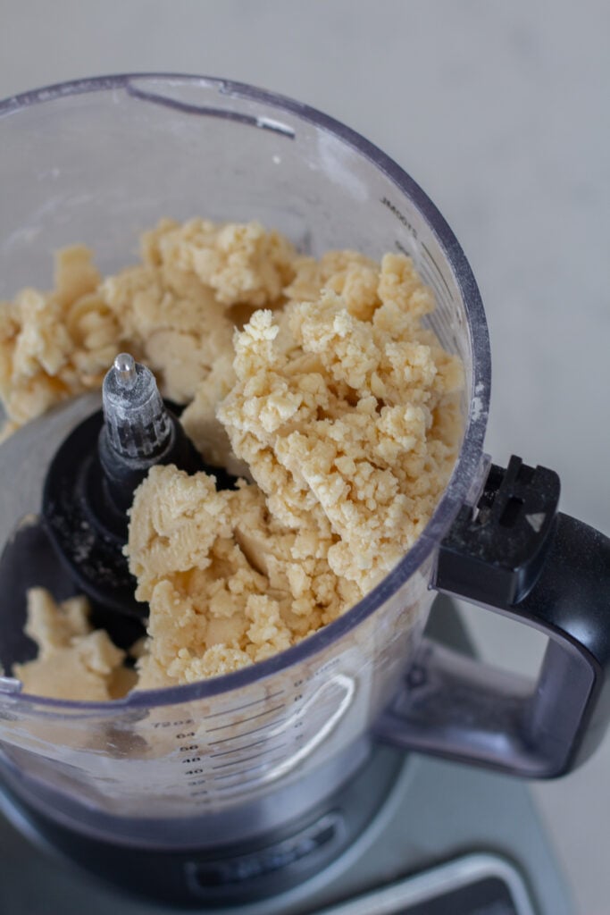 Easy Cinnamon and Sugar Pie Crust Treats