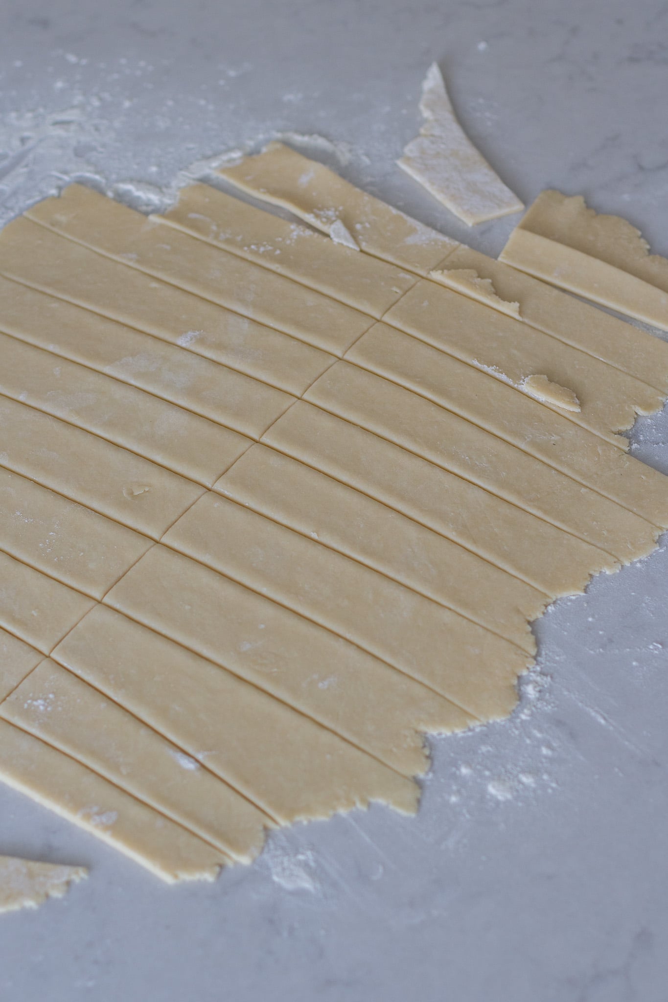 Easy Cinnamon and Sugar Pie Crust Treats